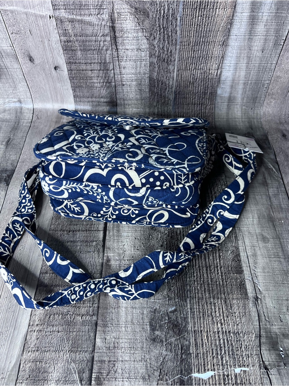 Vera Bradley Navy and Cream Quilted Floral Crossbody - Picture 8 of 12